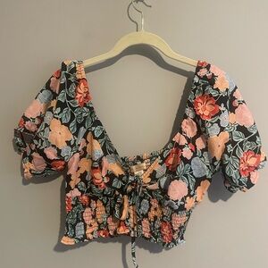 BOG‎ Collection Floral Crop Top large